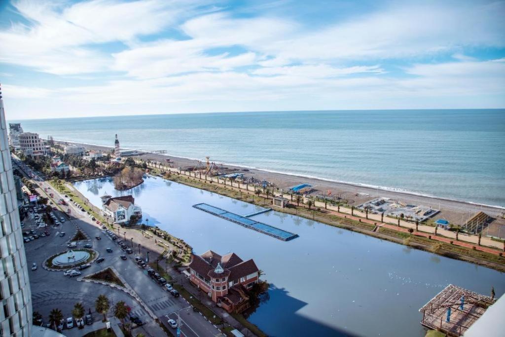 Apartment 16,26,27 Floors In Alliance Palace Batumi Ngoại thất bức ảnh